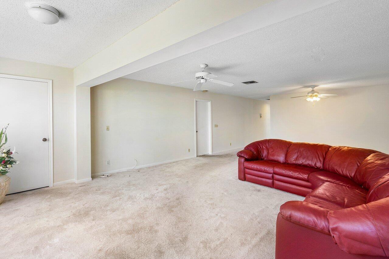 1341 NW 20th Avenue 204