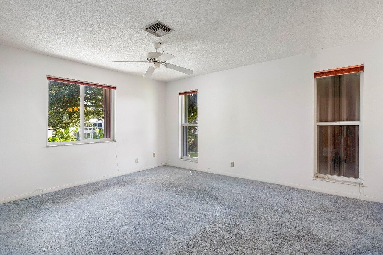 1341 NW 20th Avenue 204