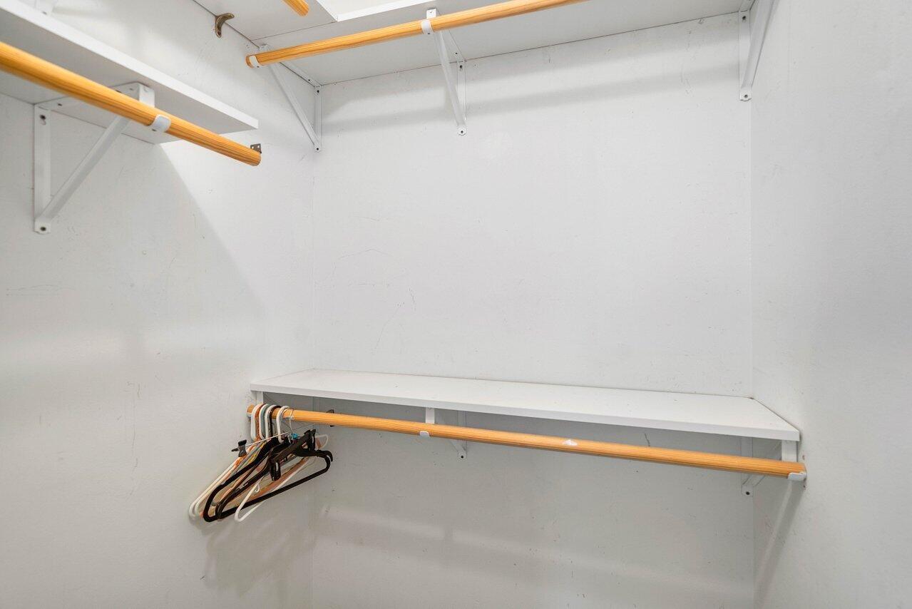 1341 NW 20th Avenue 204