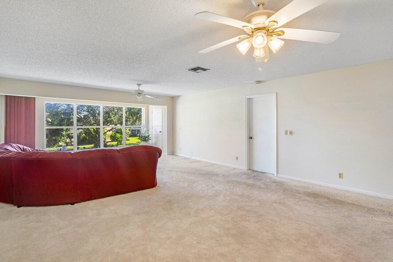 1341 NW 20th Avenue 204
