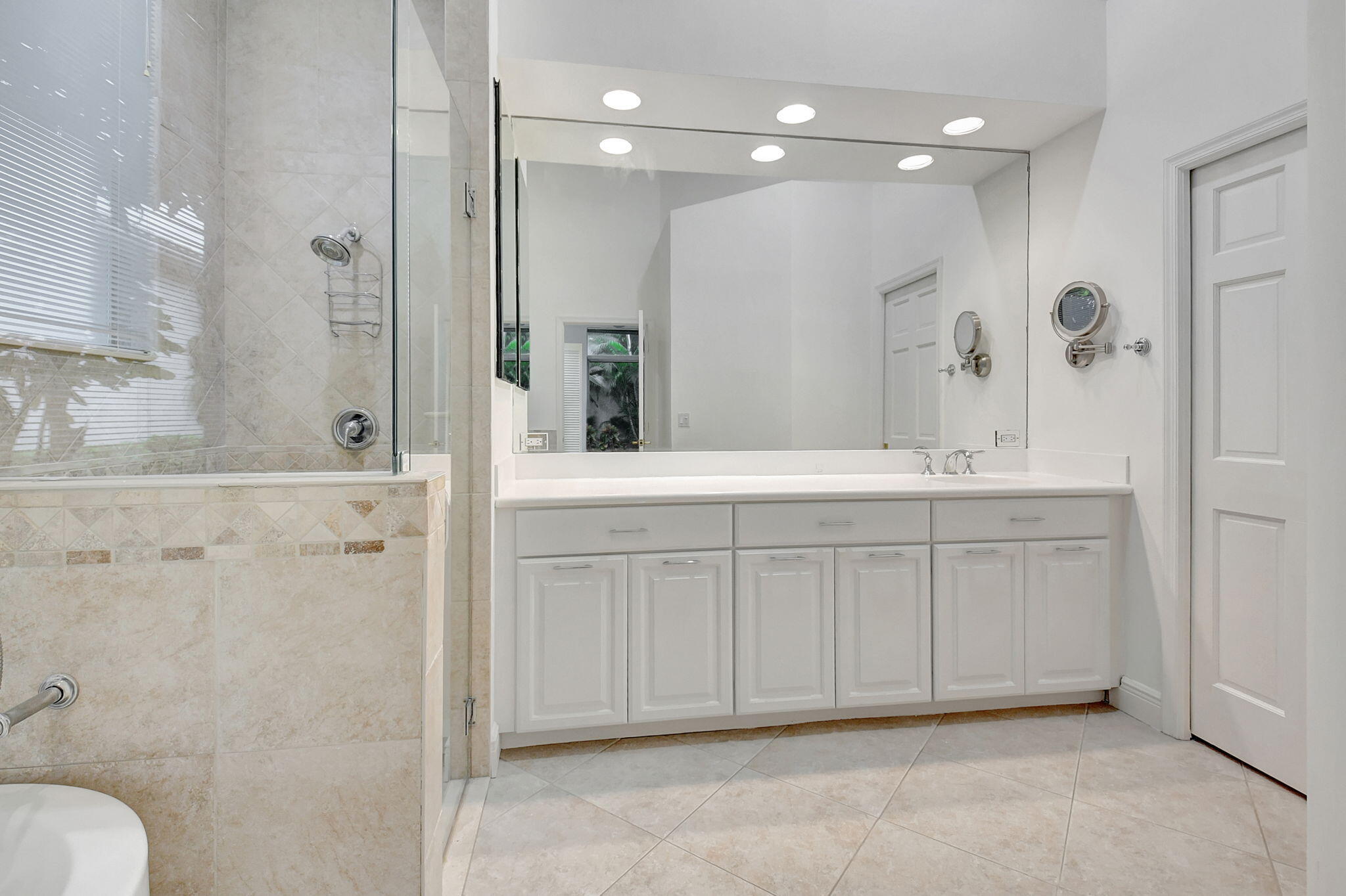 6689 NW 23rd Terrace