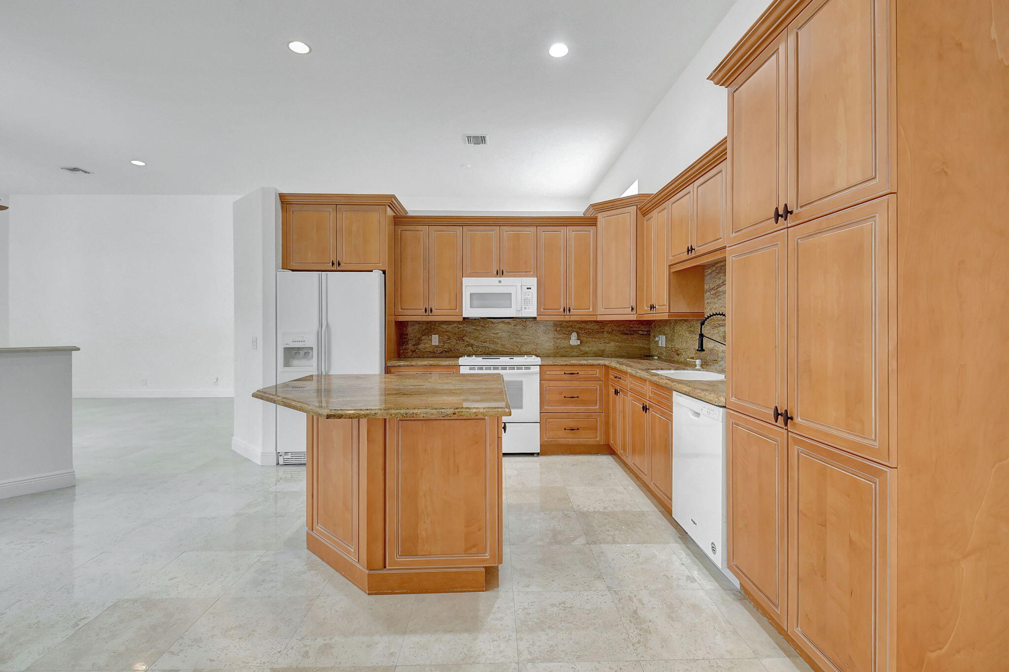 6689 NW 23rd Terrace