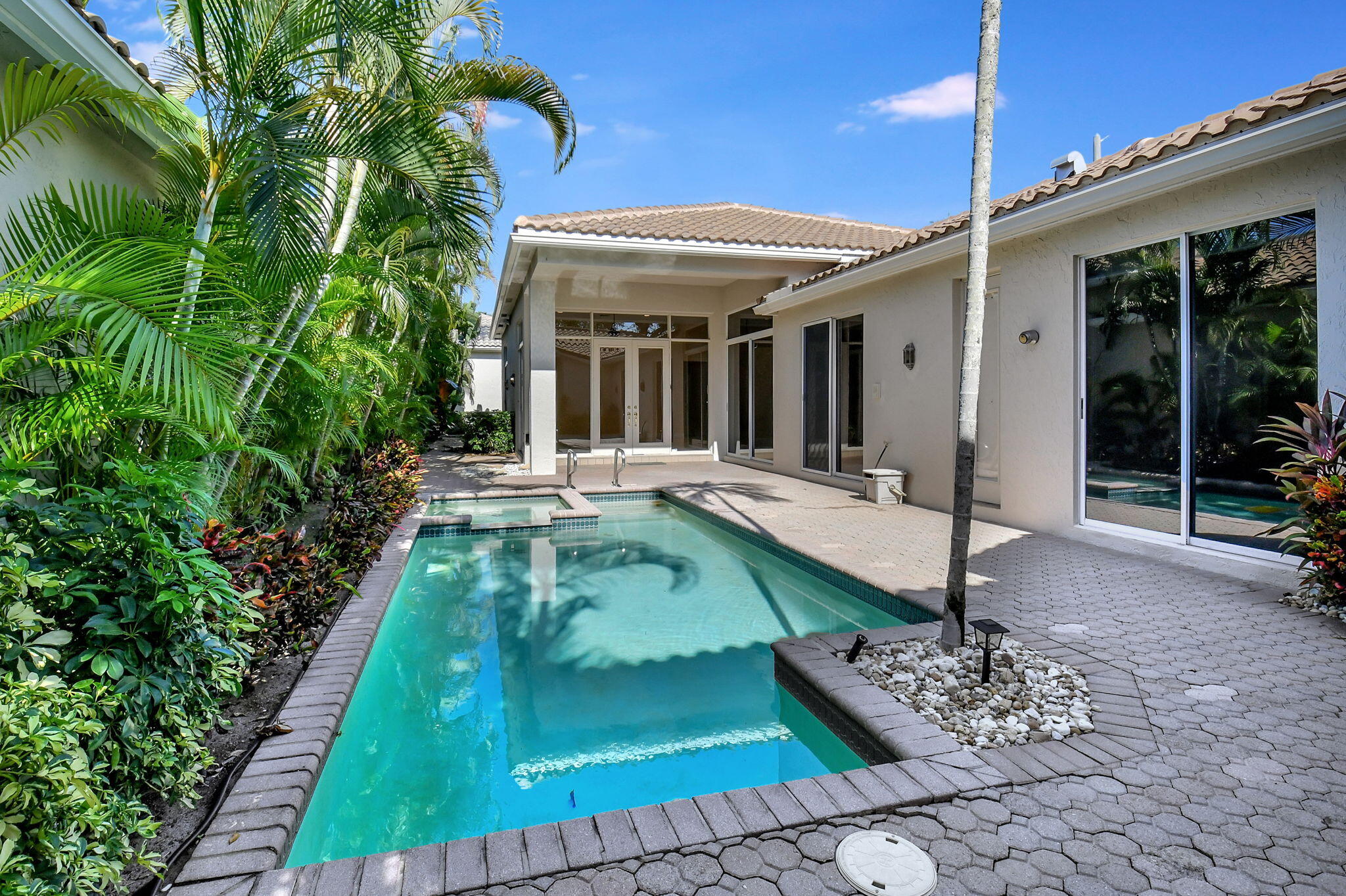 6689 NW 23rd Terrace