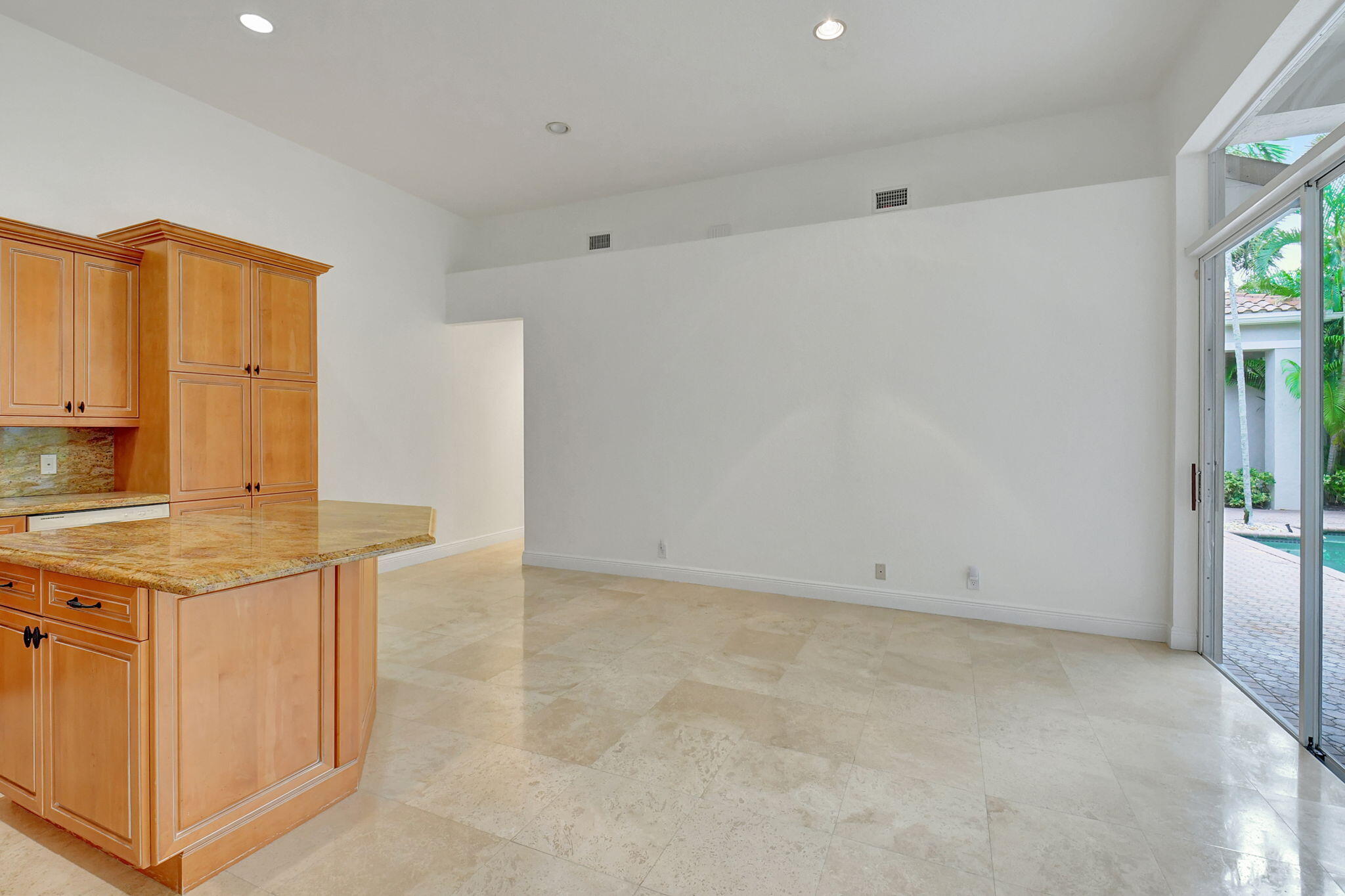 6689 NW 23rd Terrace