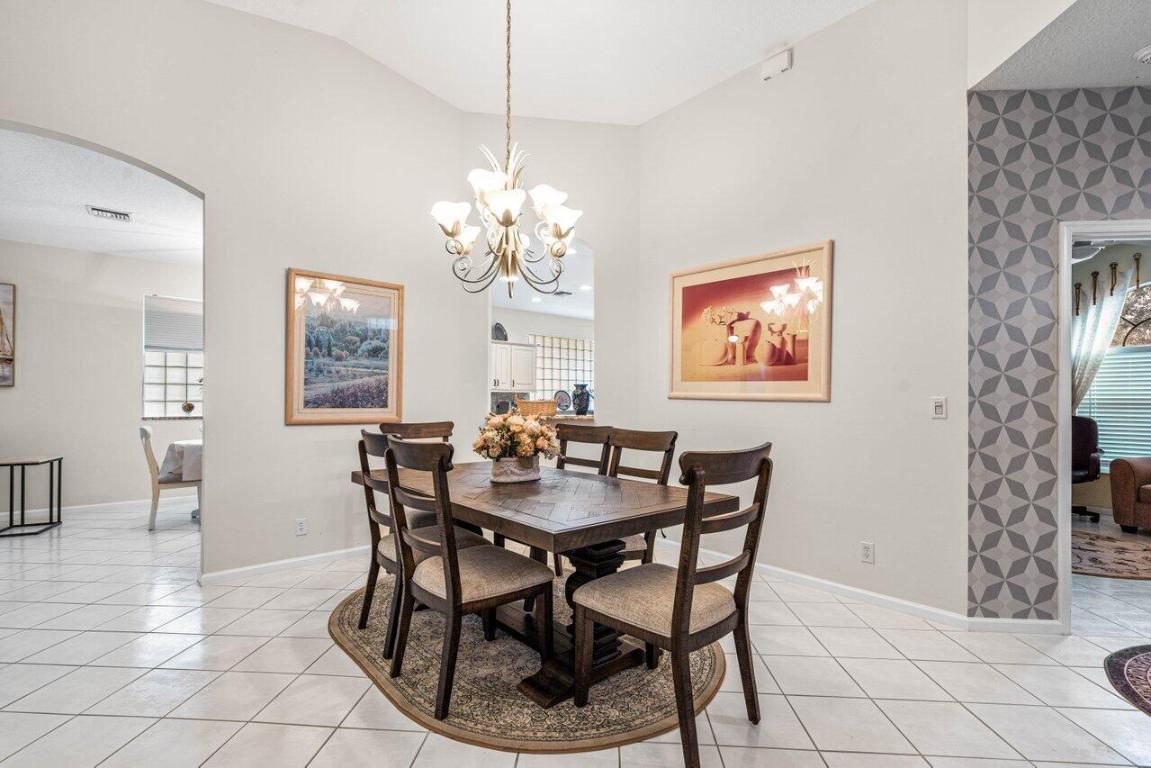 9756 Arbor View Drive S