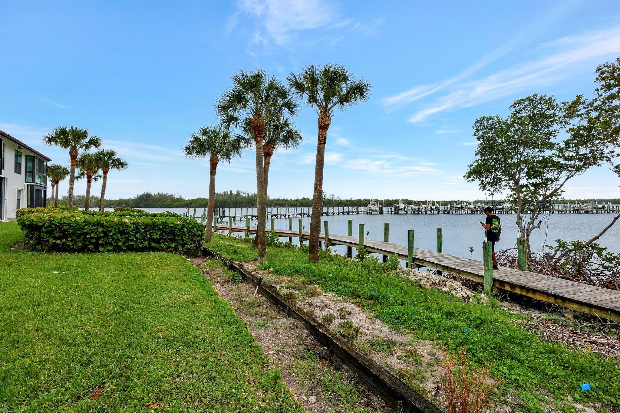 6142 SE Landing Way 16, Stuart Unit: 16