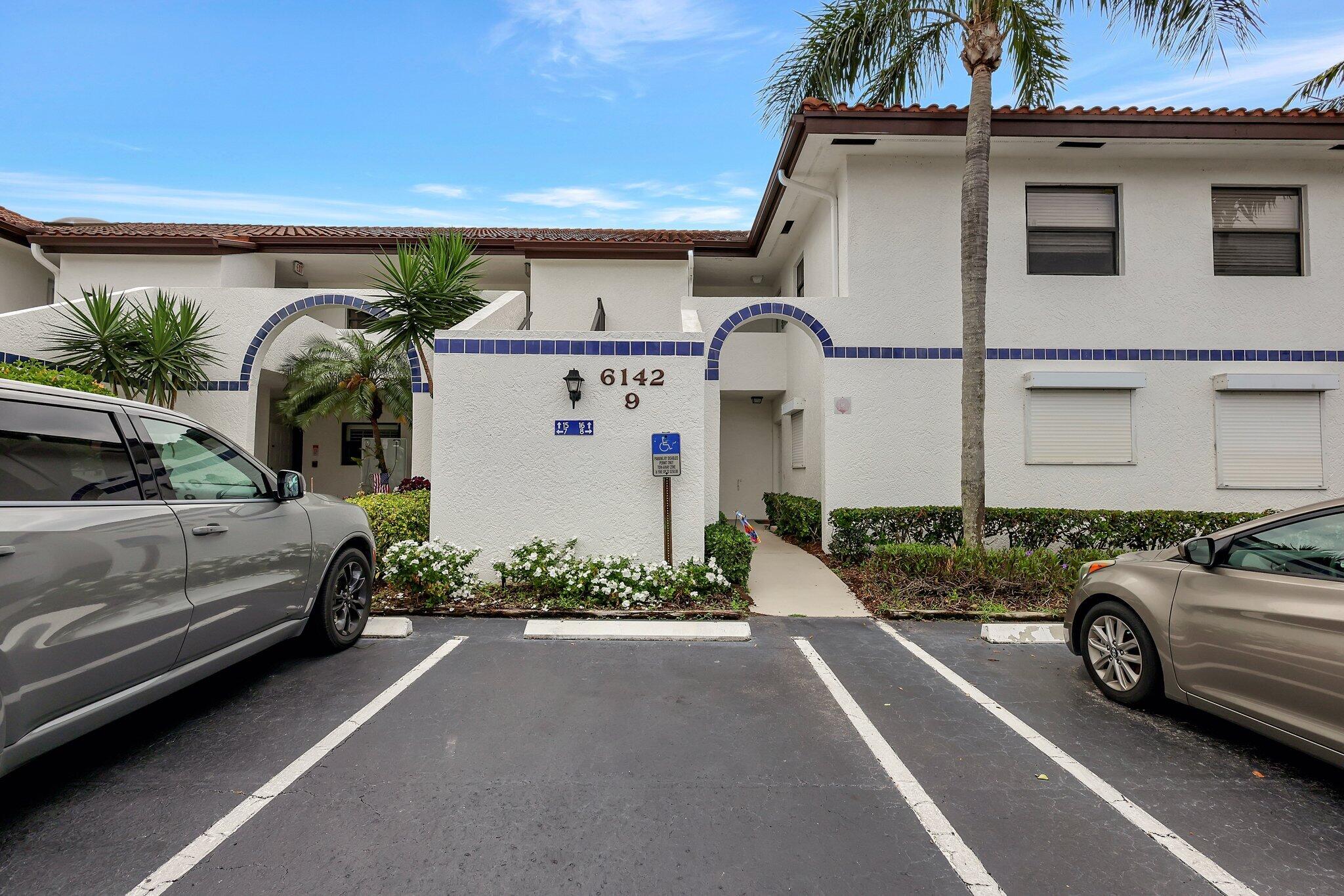 6142 SE Landing Way 16, Stuart Unit: 16