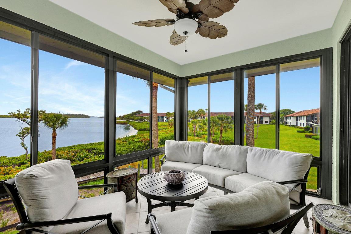 6142 SE Landing Way 16, Stuart Unit: 16