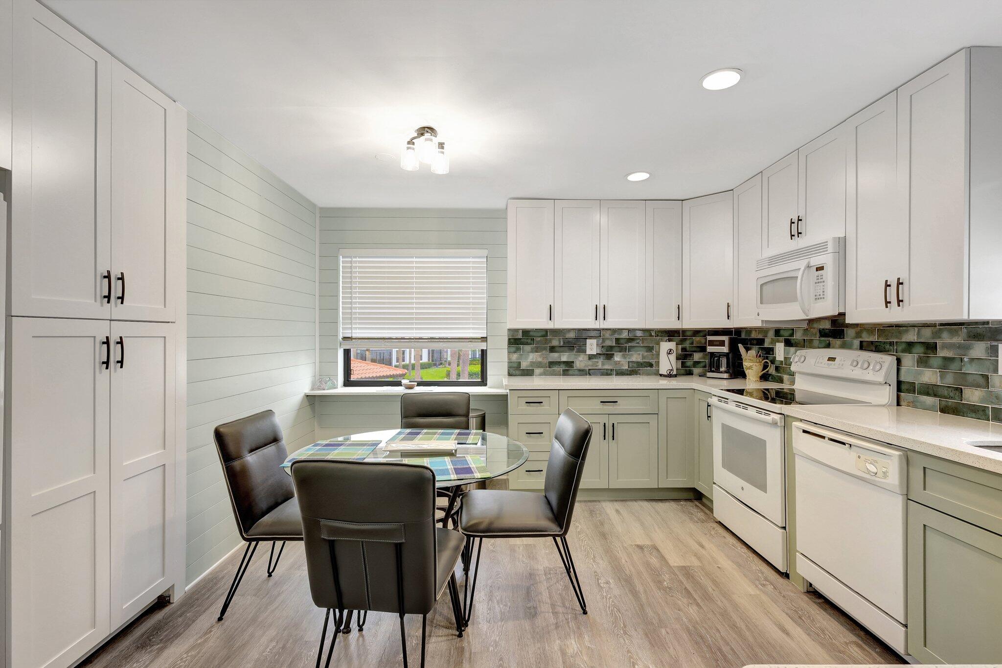 6142 SE Landing Way 16, Stuart Unit: 16