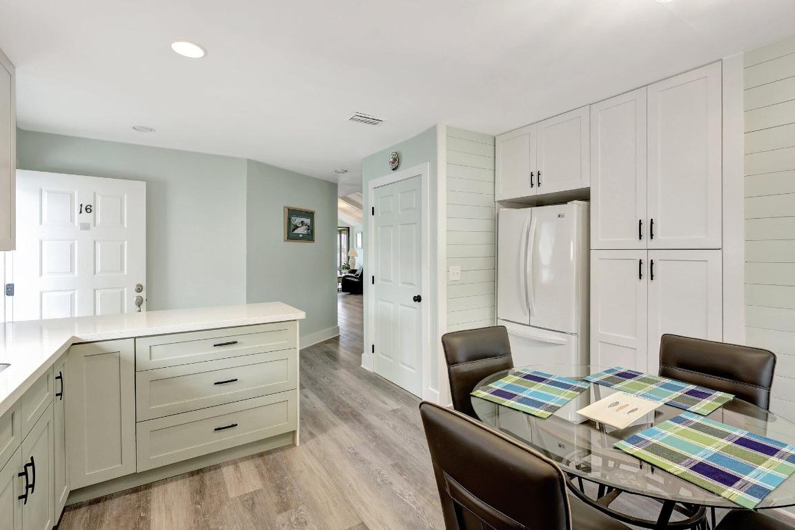 6142 SE Landing Way 16, Stuart Unit: 16