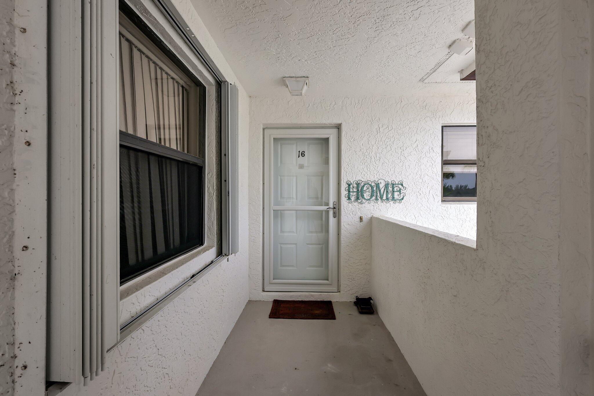 6142 SE Landing Way 16, Stuart Unit: 16