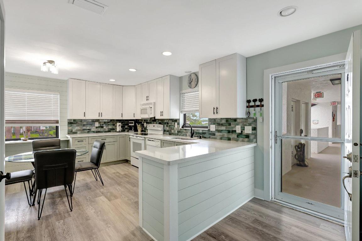 6142 SE Landing Way 16, Stuart Unit: 16