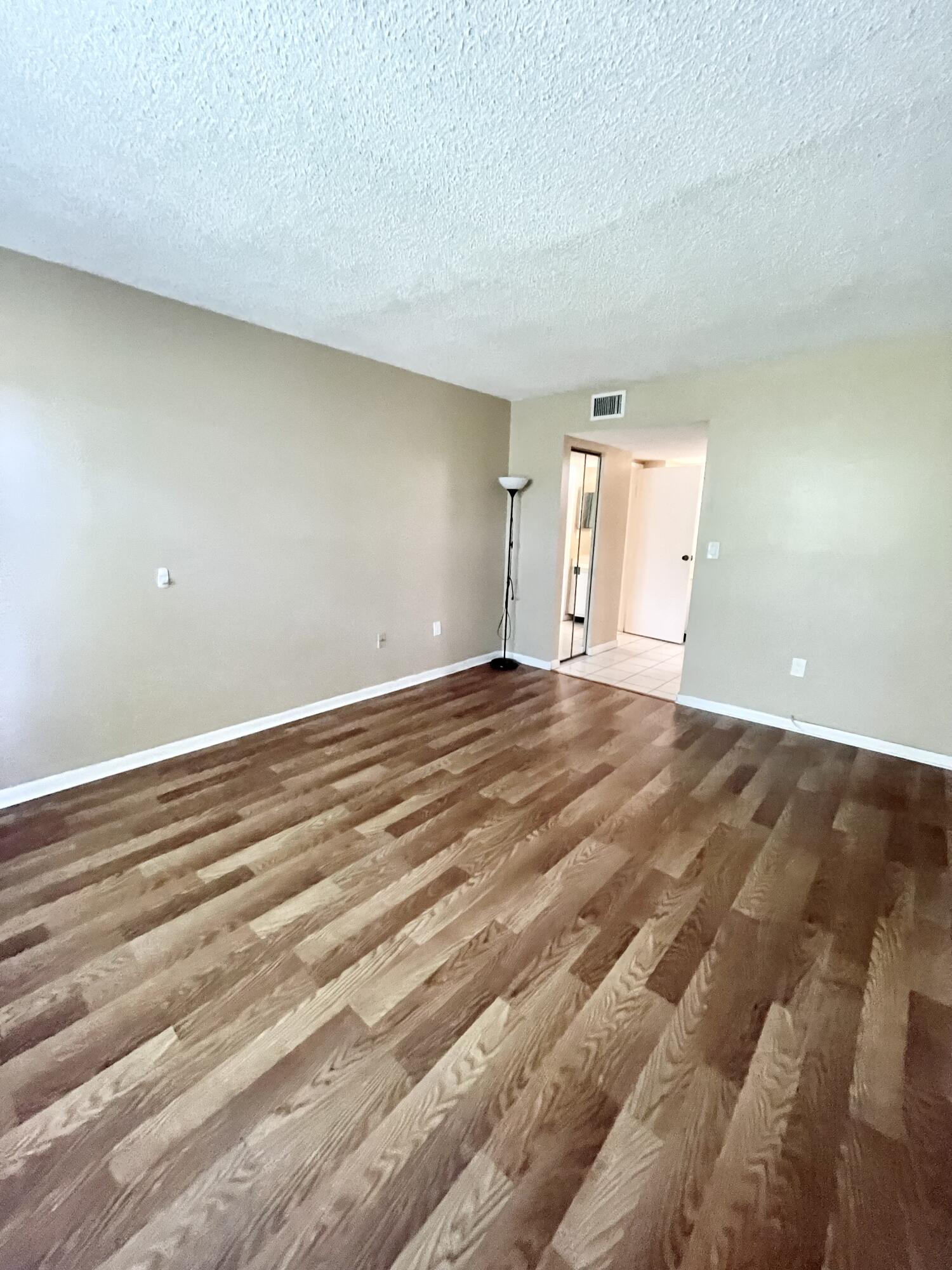 4364 NW 9th Avenue 14-2b, Deerfield Beach Unit: 14-2b