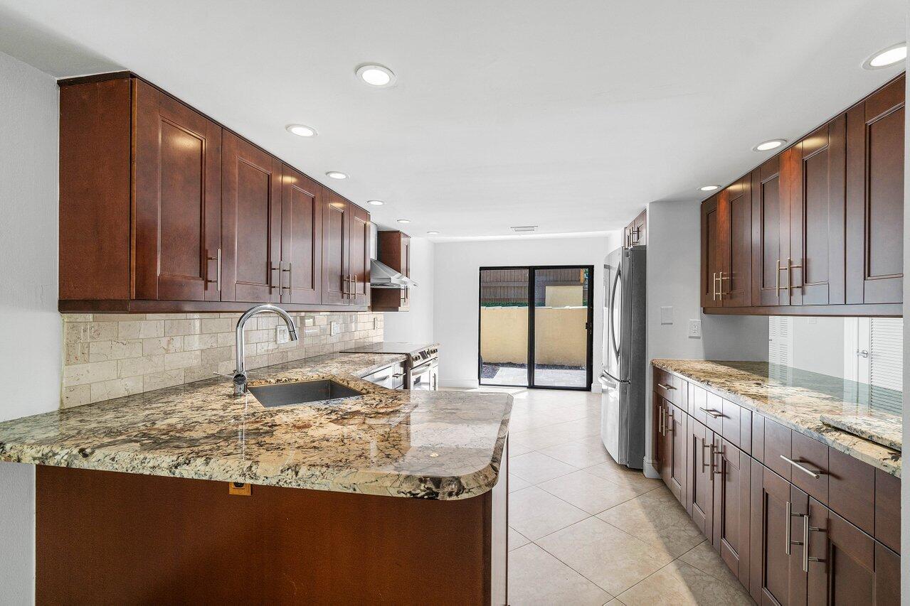 1330 NW 13th Street, 16, Boca Raton Unit: 16