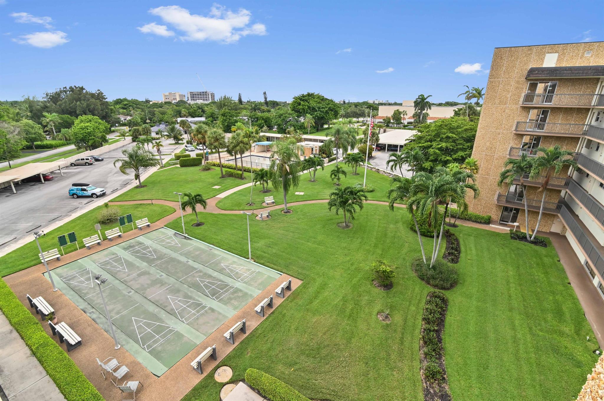 555 NW 4th Avenue 520