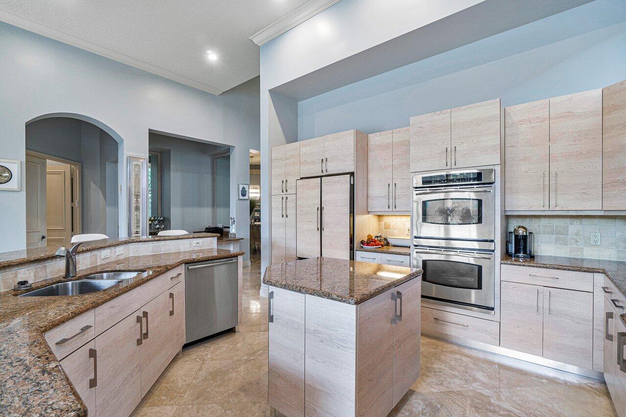 17771 Lake Azure Way