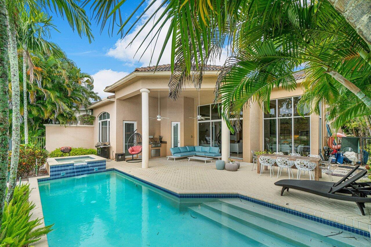 17771 Lake Azure Way