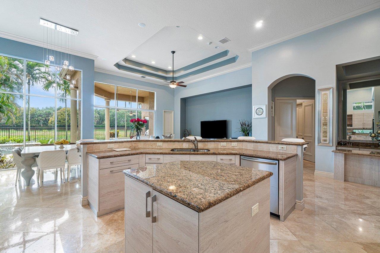 17771 Lake Azure Way