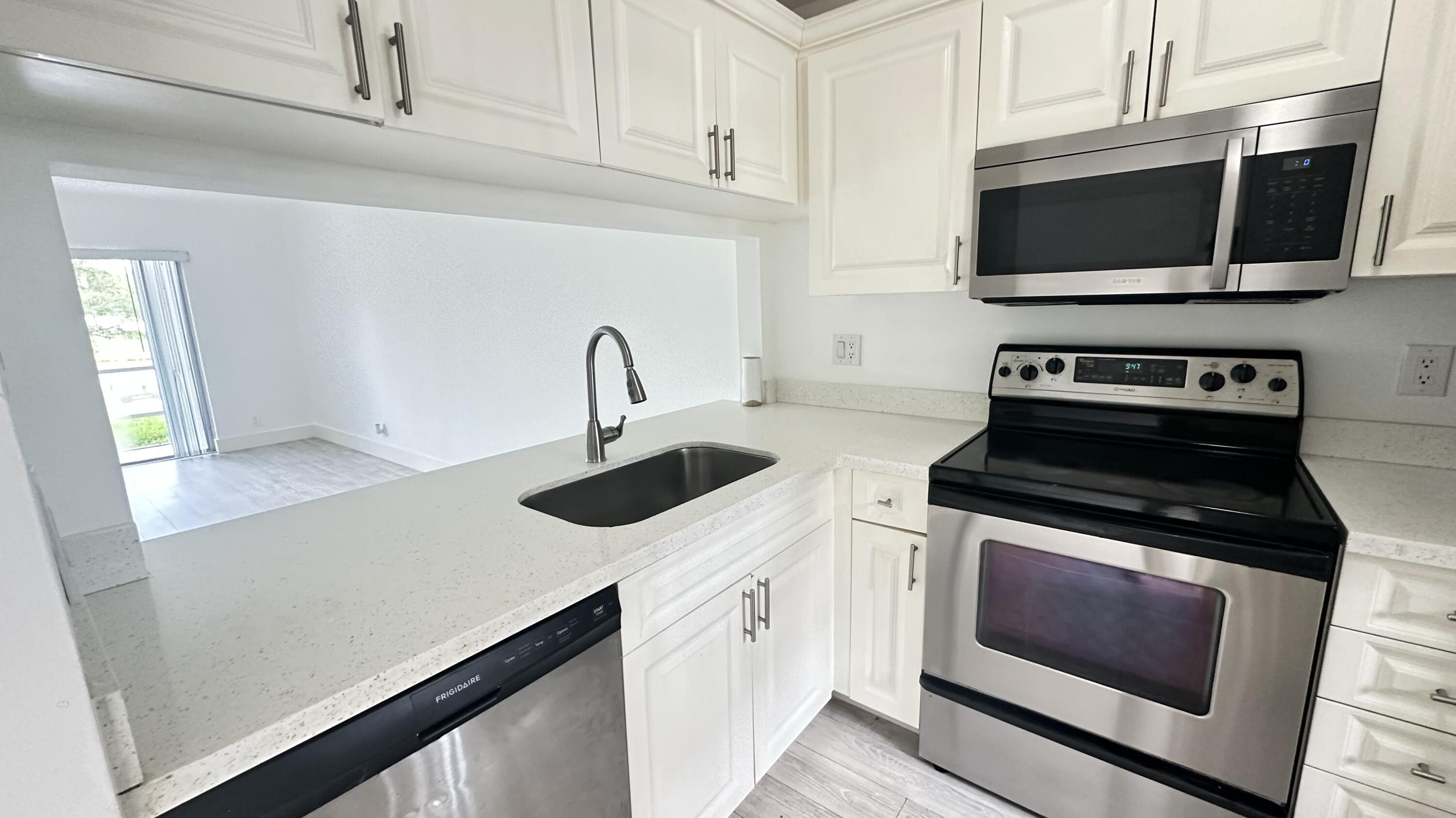 9991 Three Lakes Circle #25-C