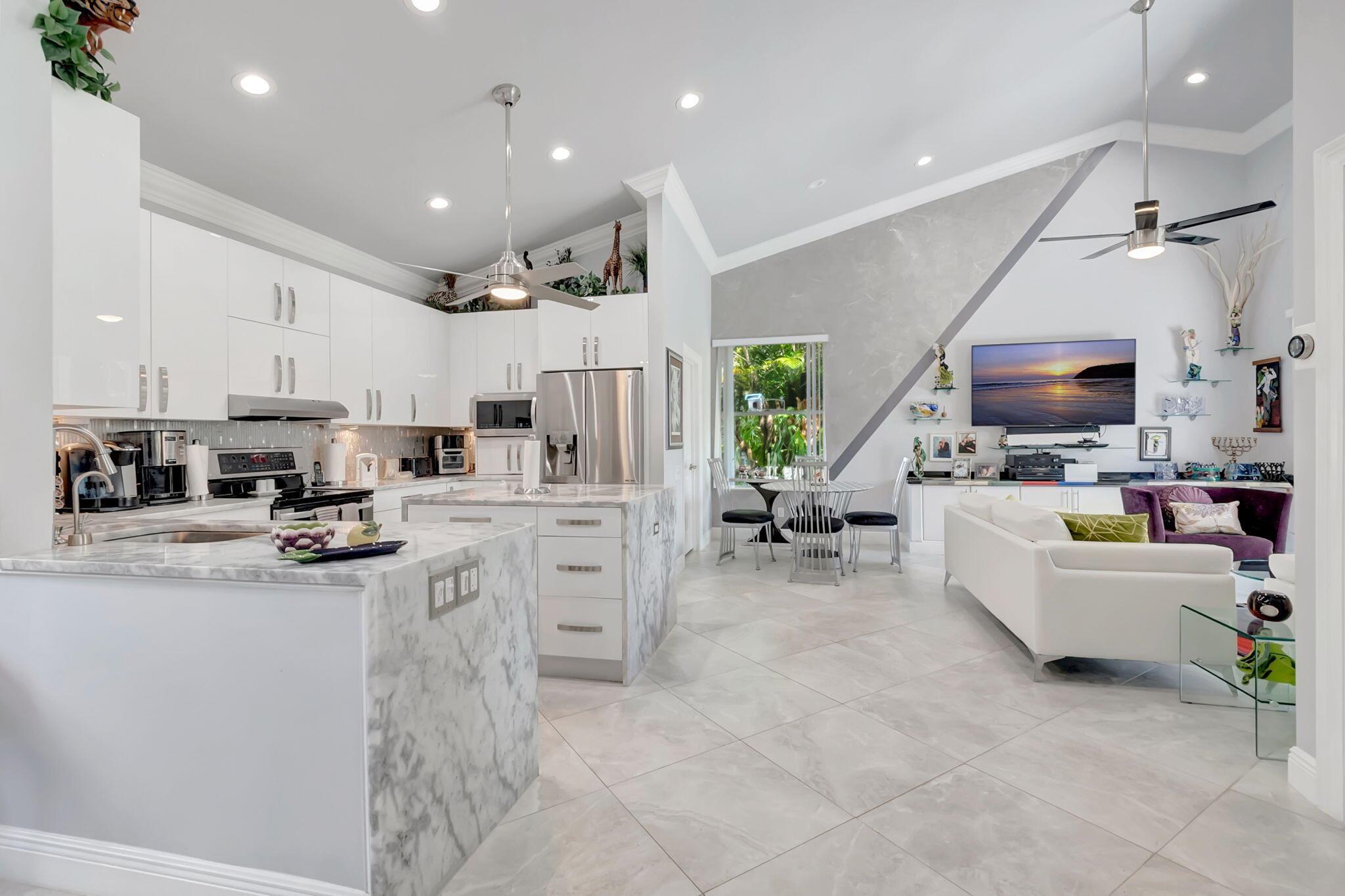 7823 Bridlington Dr Drive