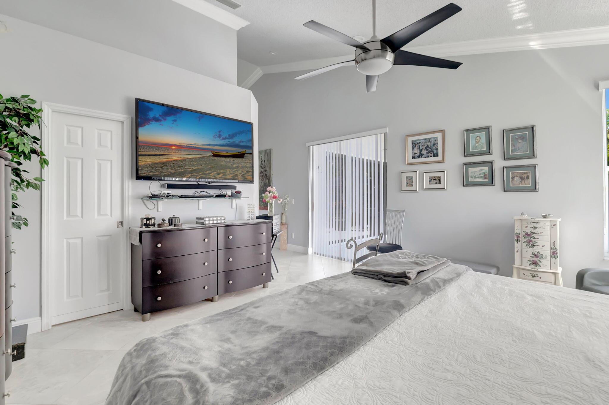 7823 Bridlington Dr Drive