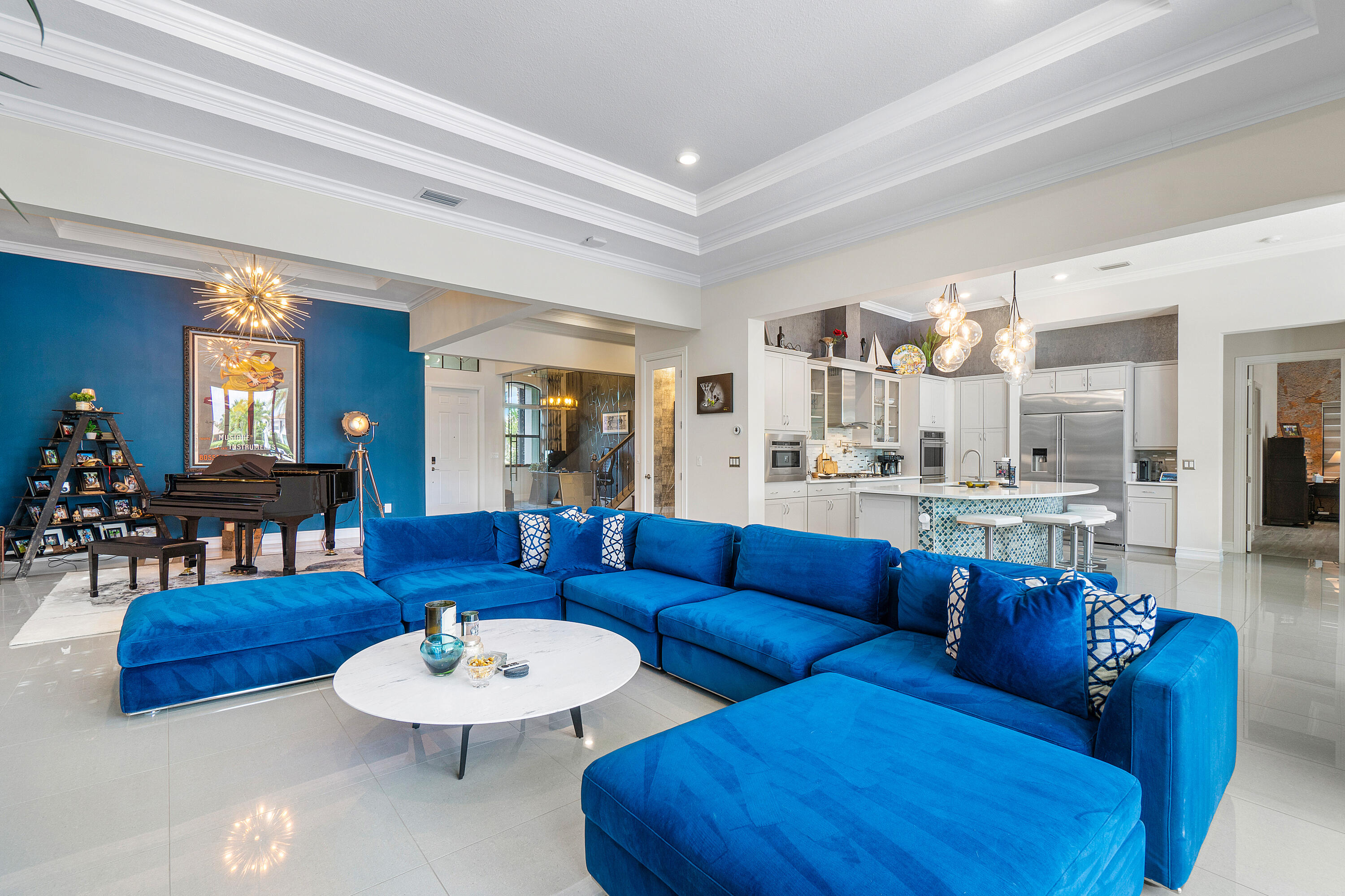 8156 Grand Prix Lane