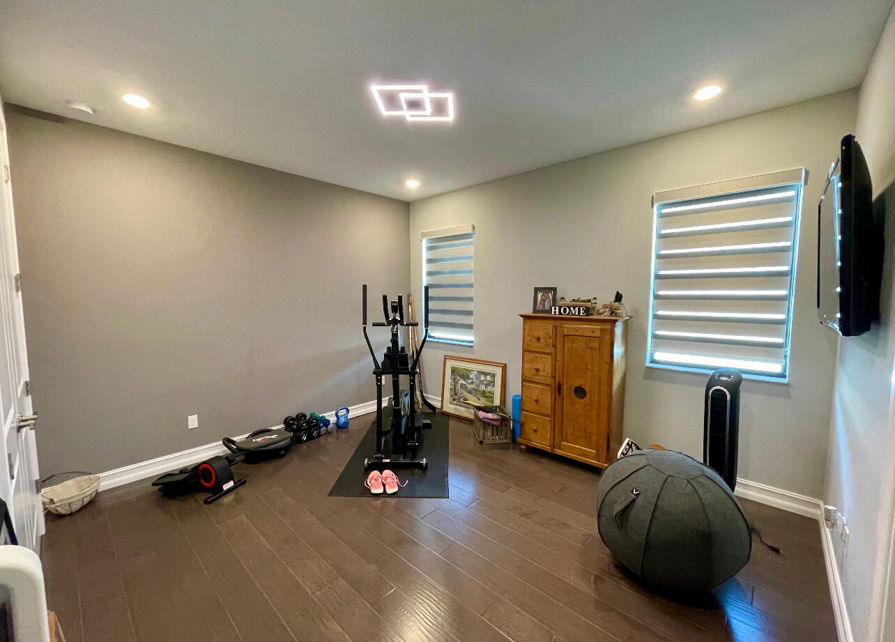 8156 Grand Prix Lane