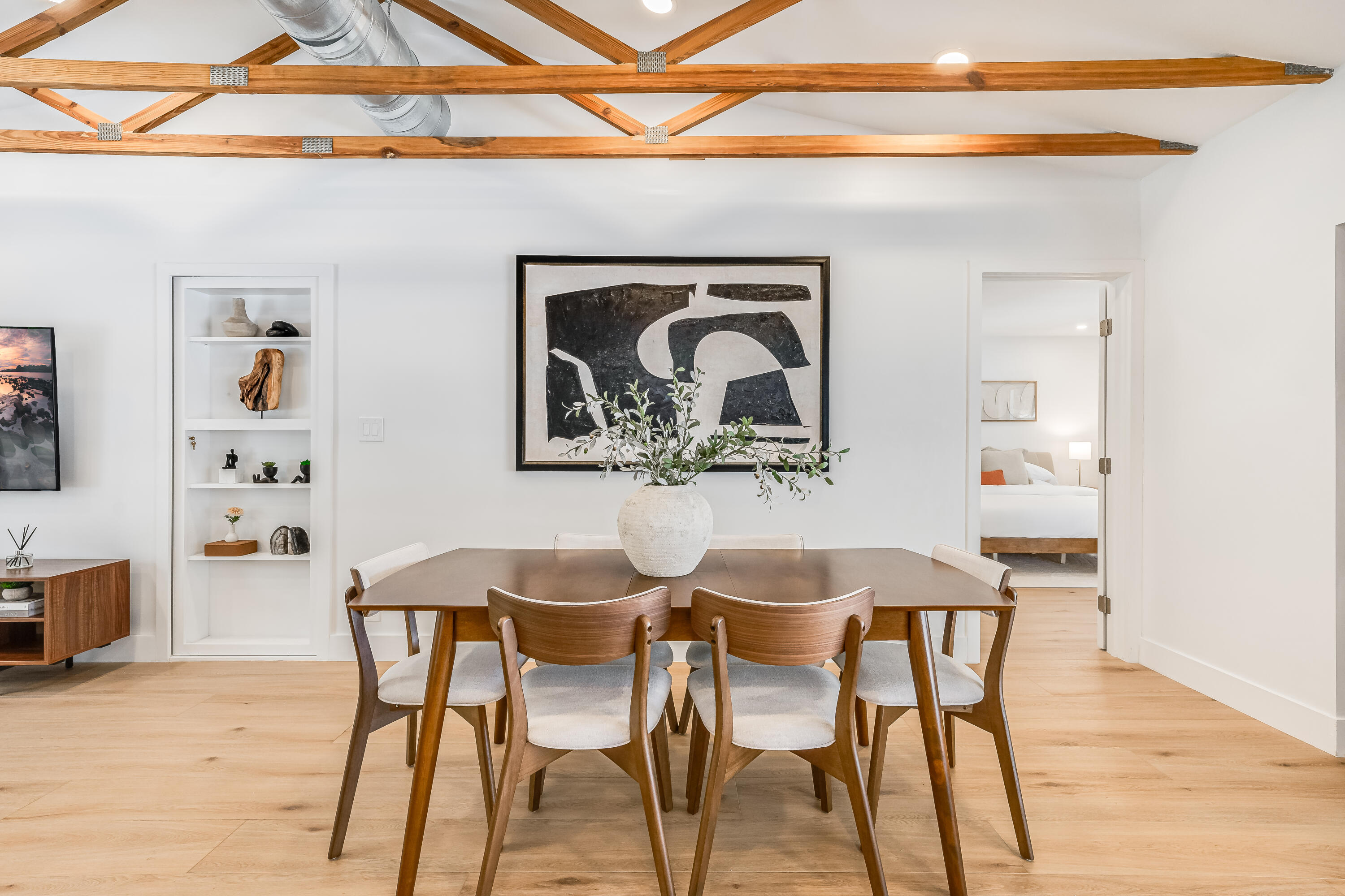 739 NW 7th Street