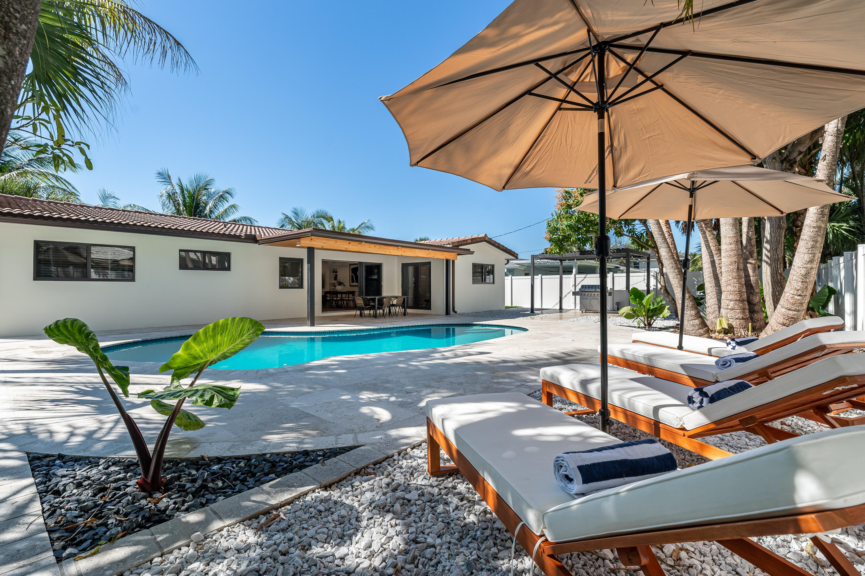 739 NW 7th Street