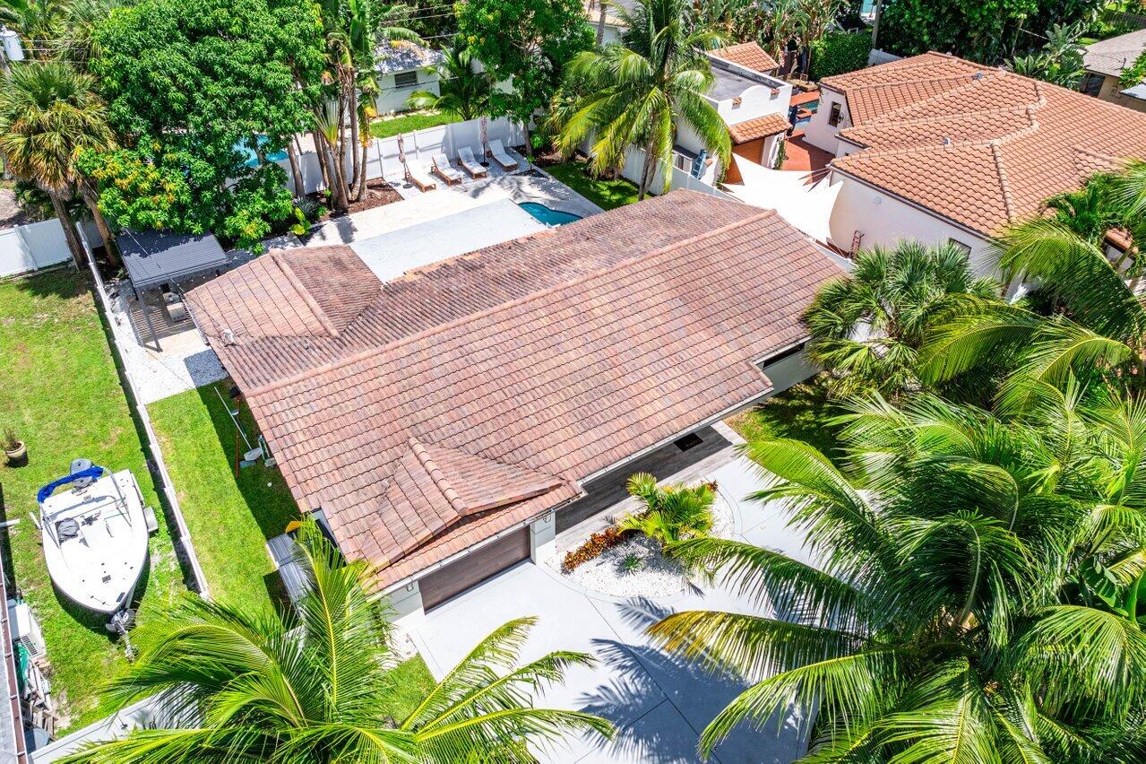 739 NW 7th Street