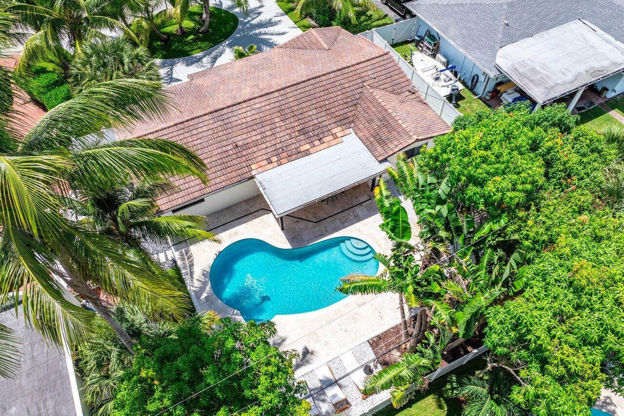 739 NW 7th Street