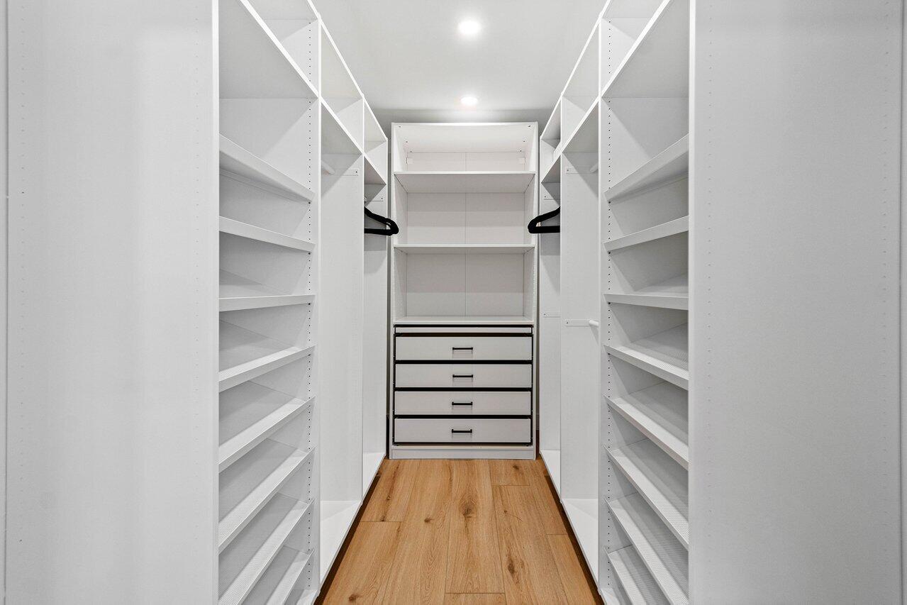 739 NW 7th Street