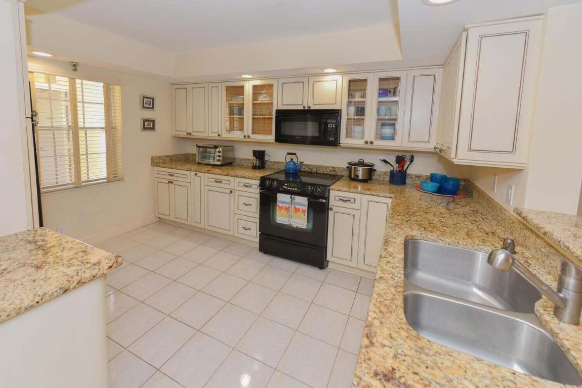 300 John F Kennedy Drive 208, Atlantis Unit: 208