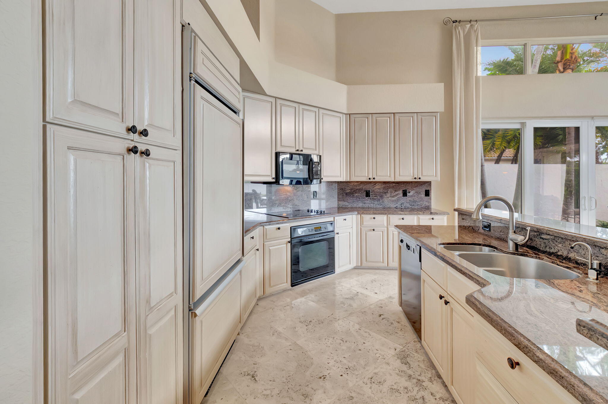 5854 NW 25th Terrace