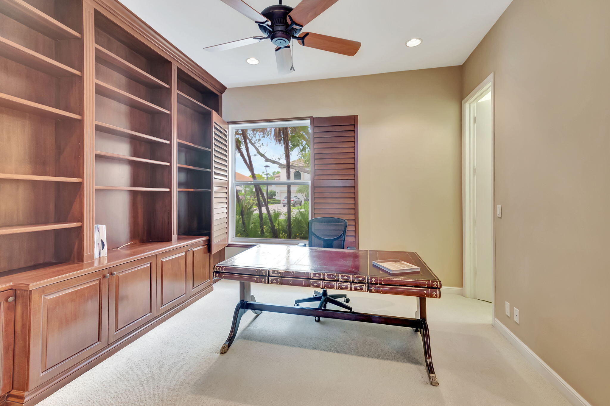 5854 NW 25th Terrace