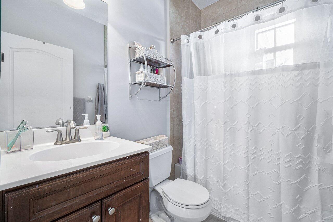 15703 Glencrest Avenue