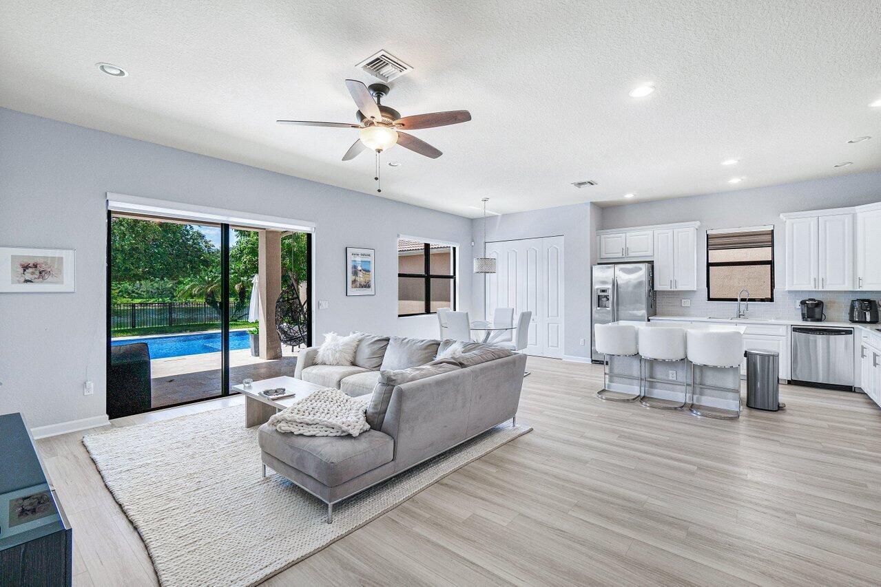 15703 Glencrest Avenue