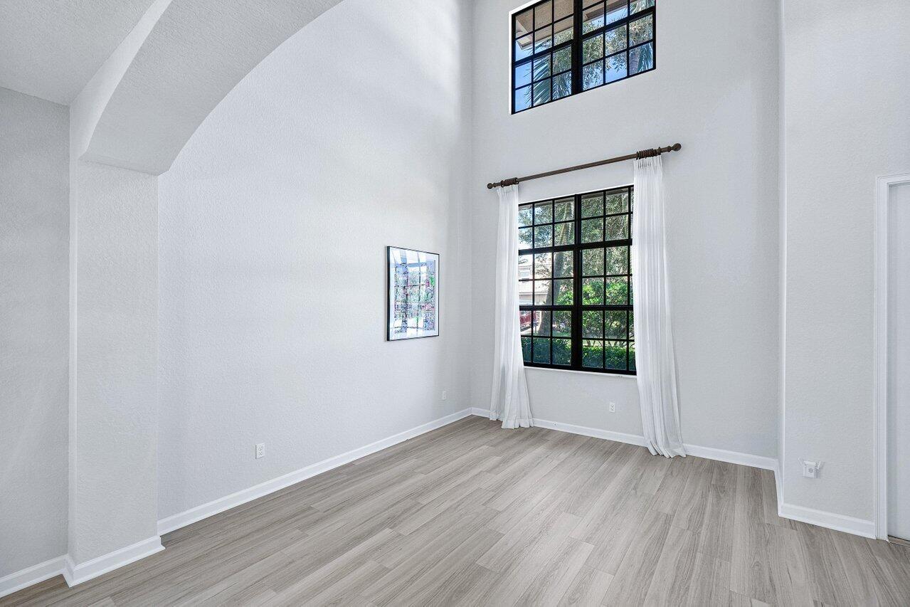 15703 Glencrest Avenue