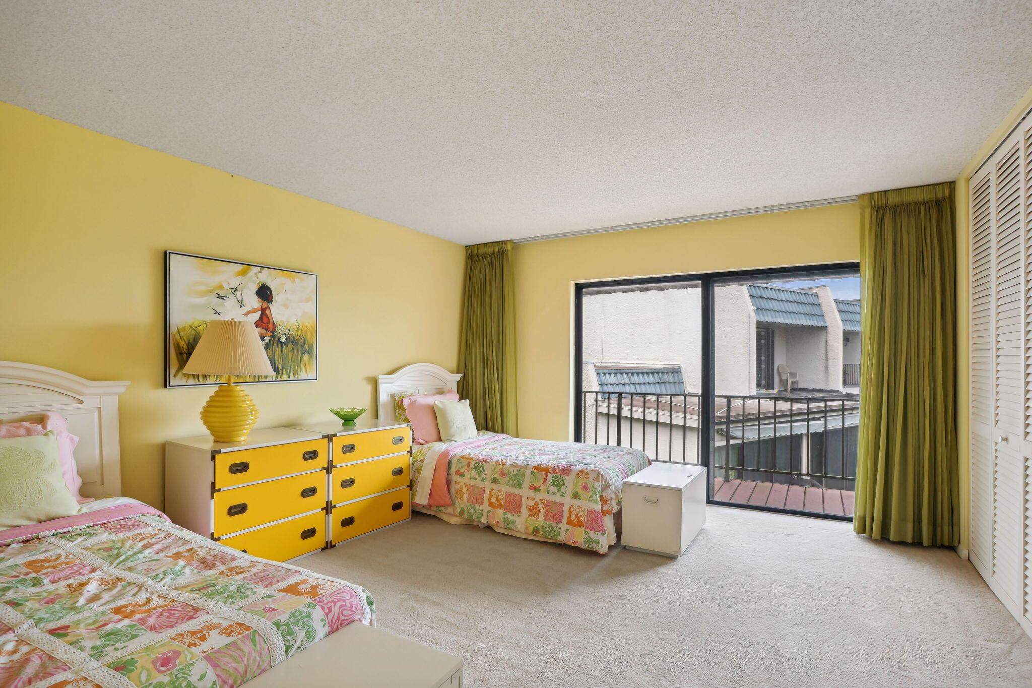 4482 Fountains Drive 4482