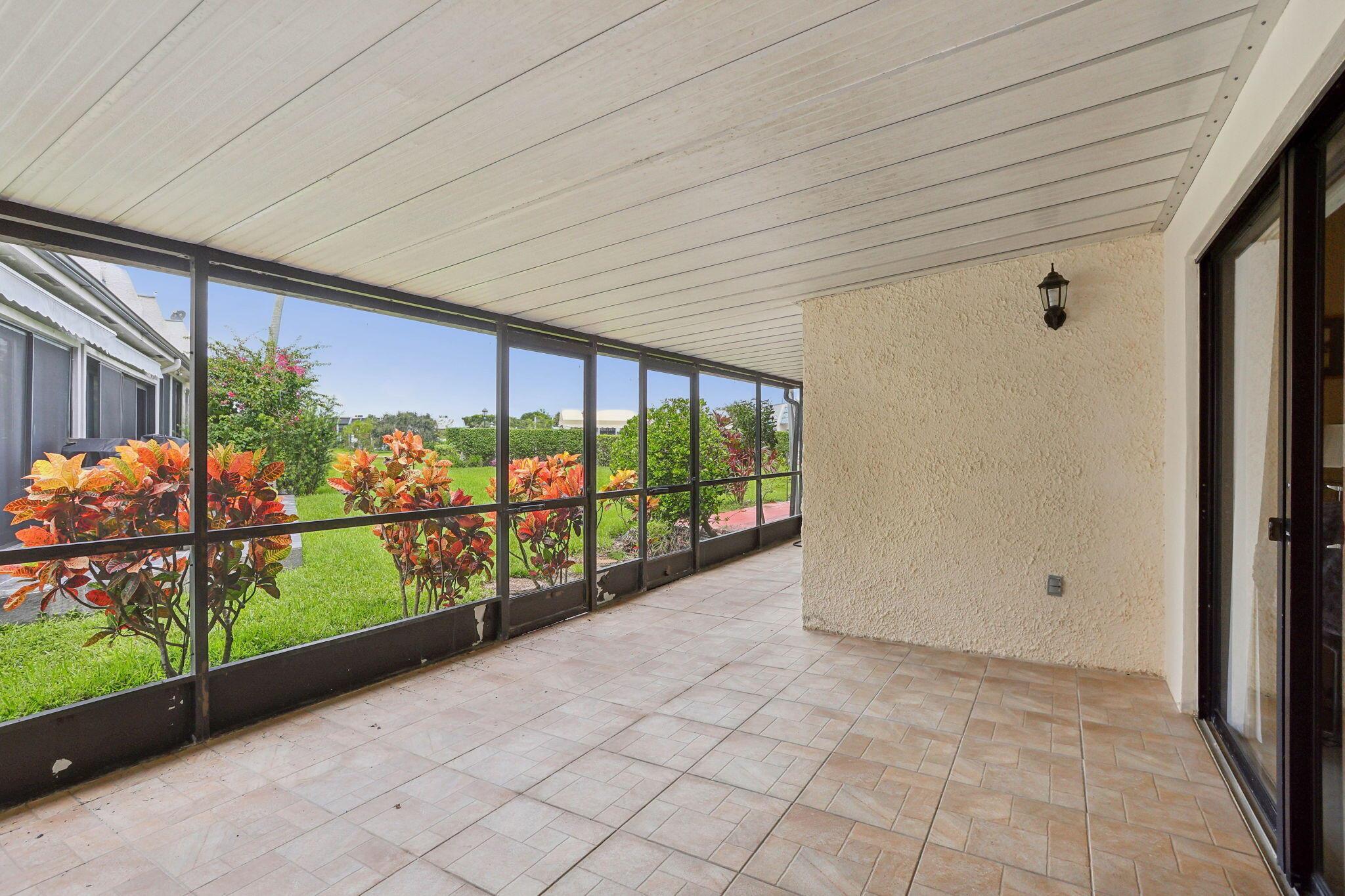 4482 Fountains Drive 4482