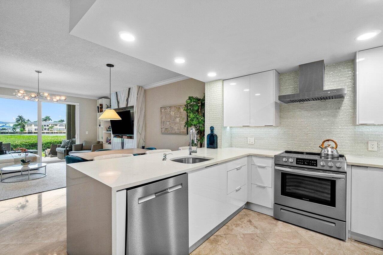 3602 S Ocean Boulevard 101, Highland Beach Unit: 101
