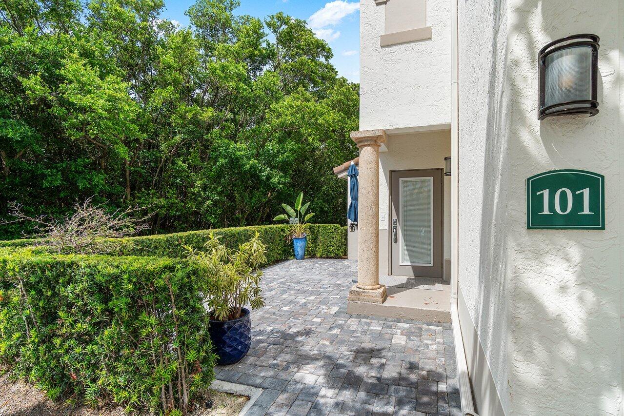 3602 S Ocean Boulevard 101, Highland Beach Unit: 101