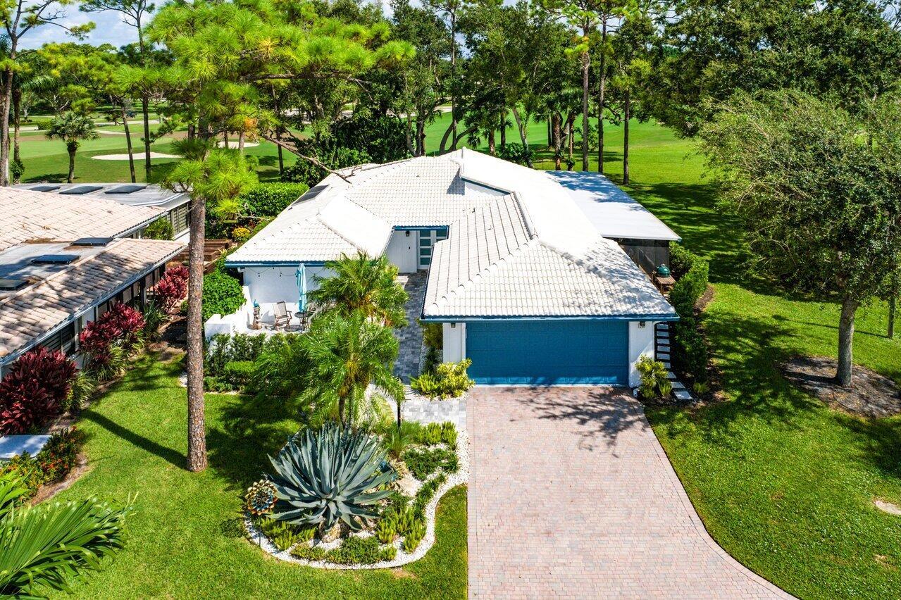 28 Woods Lane