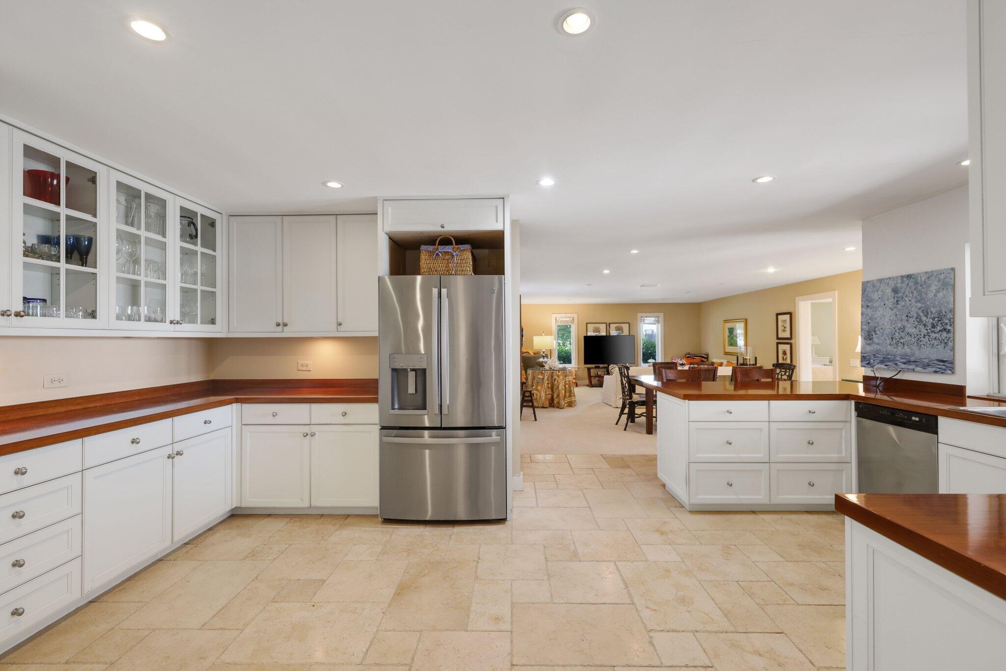 2002 Notre Dame Drive