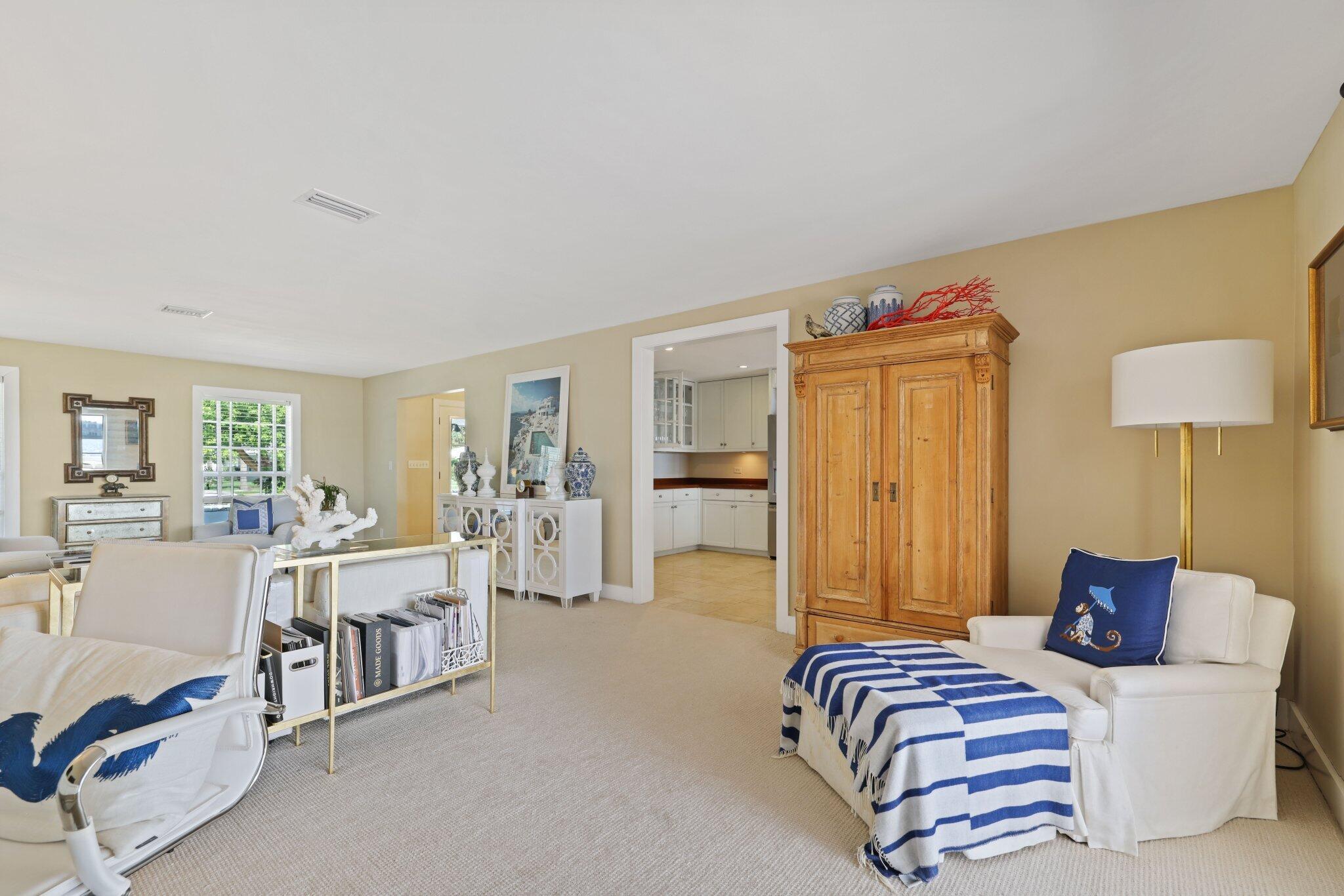 2002 Notre Dame Drive