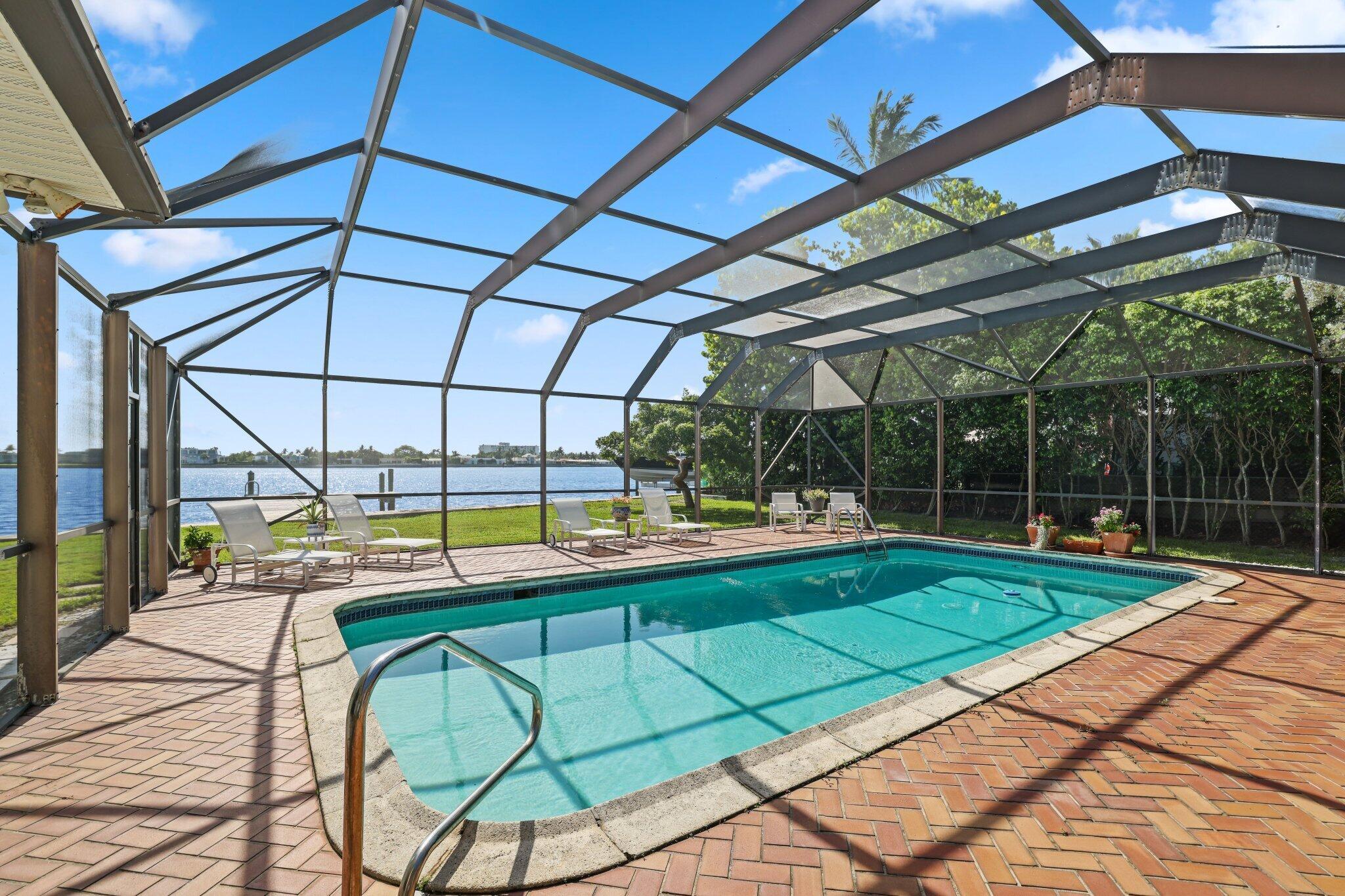 2002 Notre Dame Drive