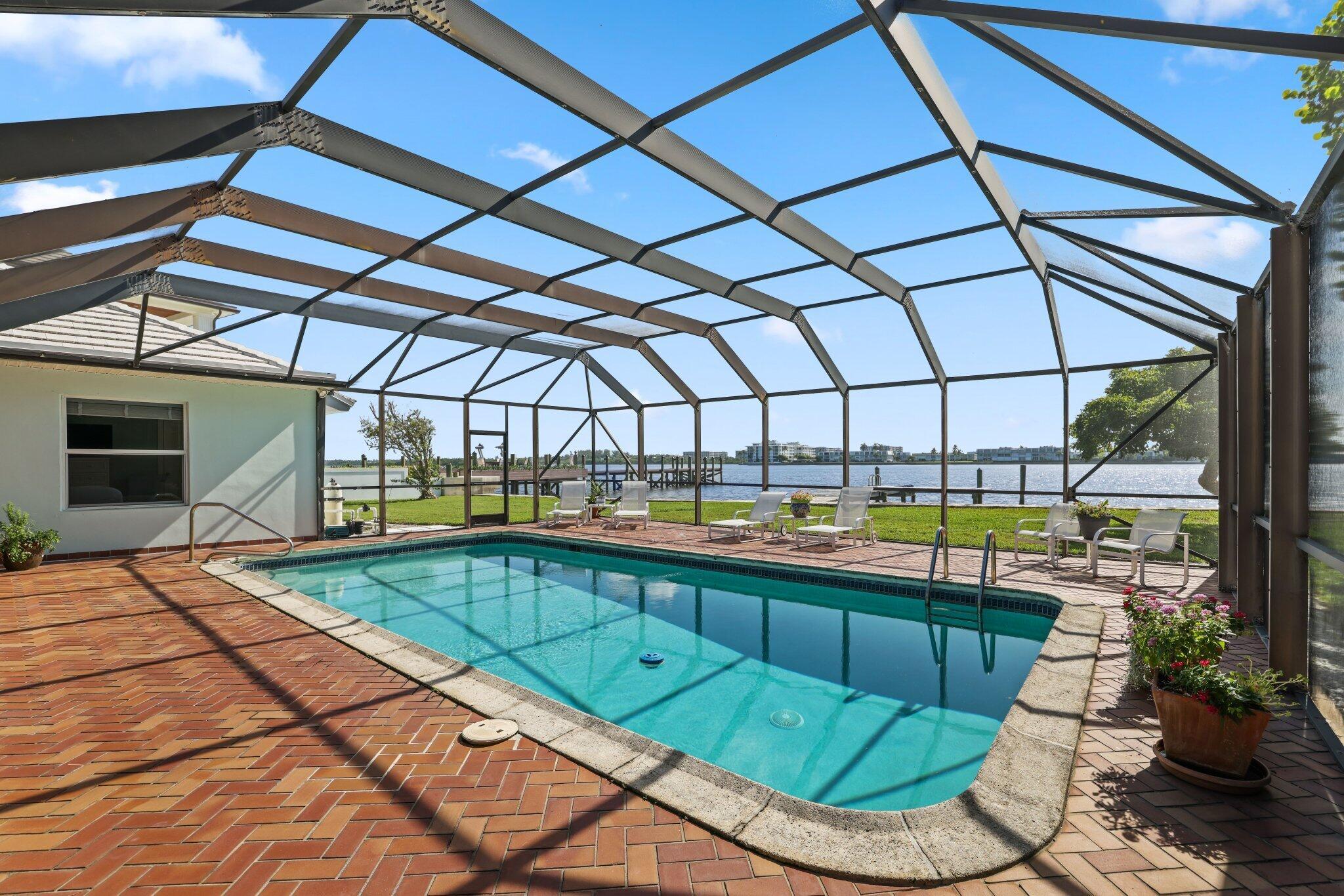 2002 Notre Dame Drive