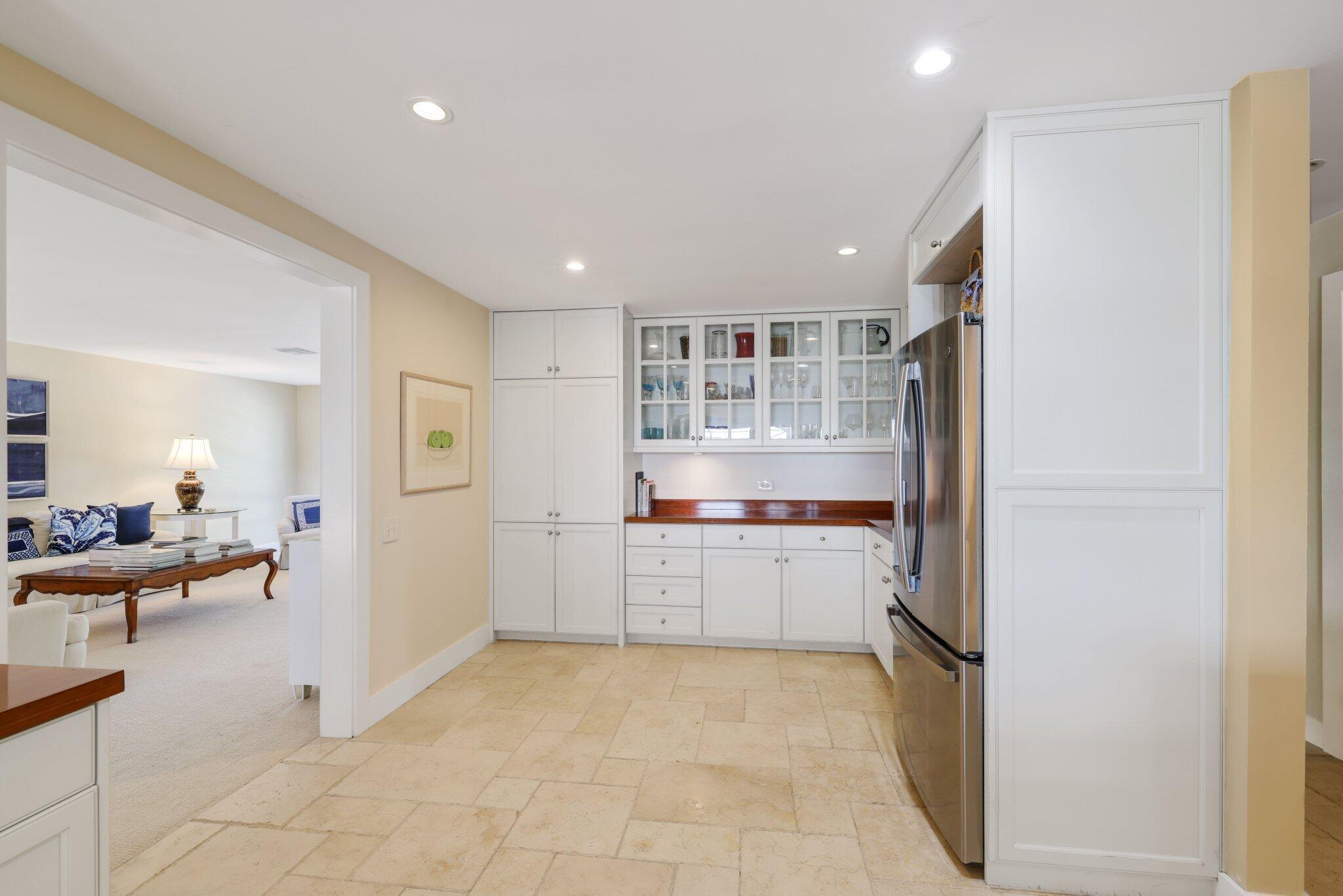 2002 Notre Dame Drive