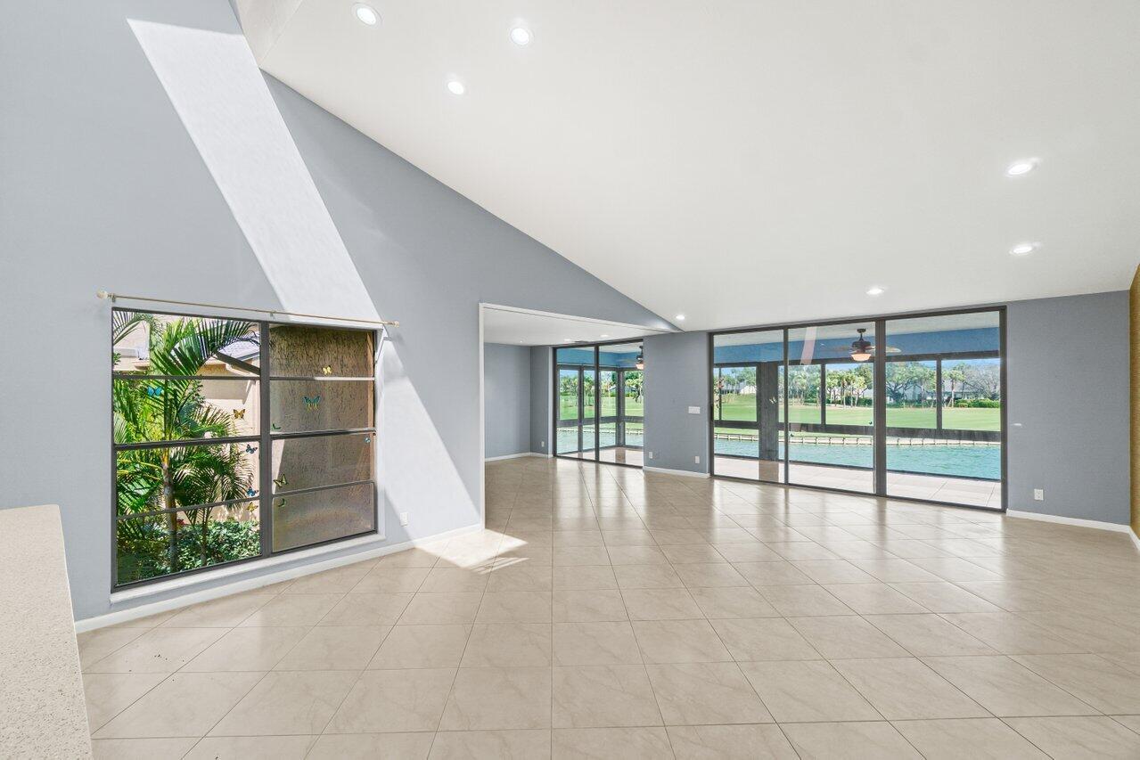 23 Eastgate Drive B