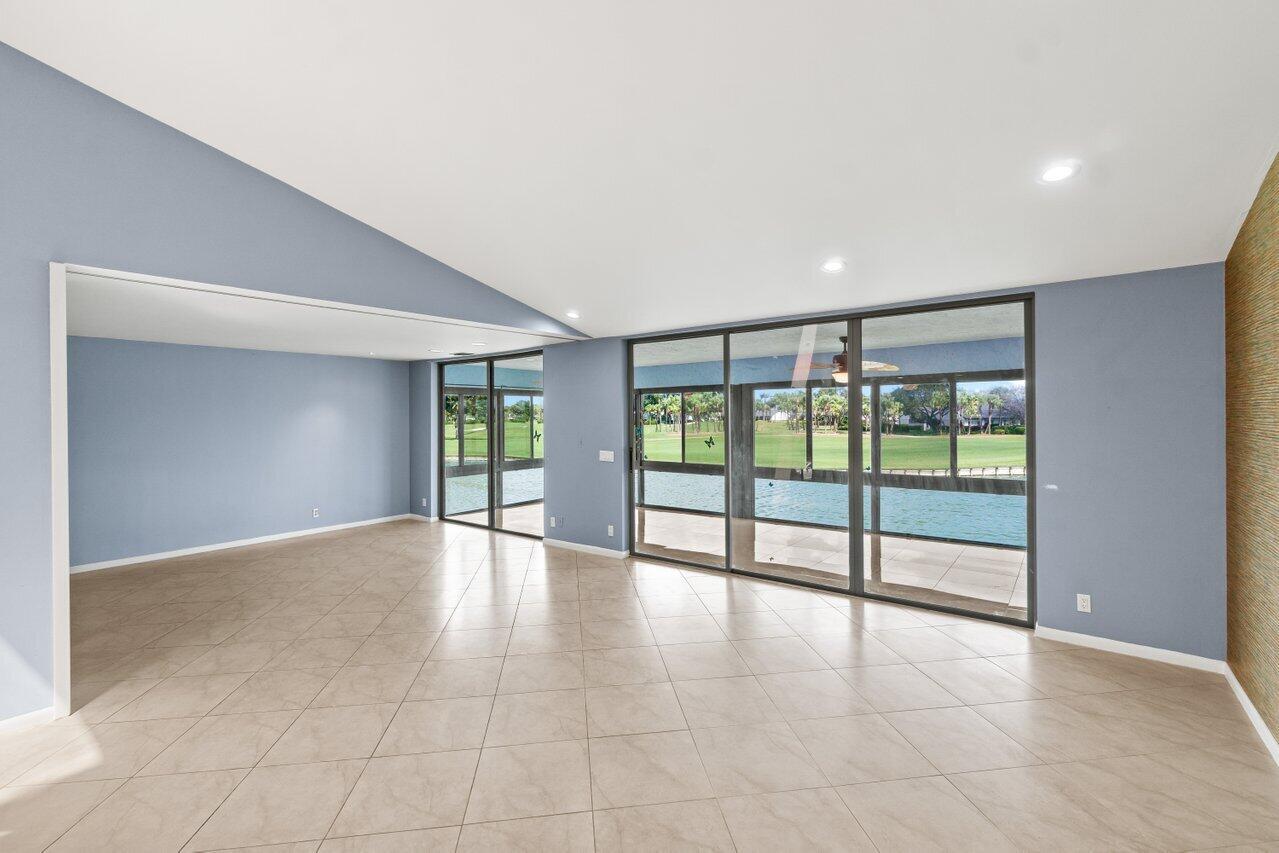 23 Eastgate Drive B